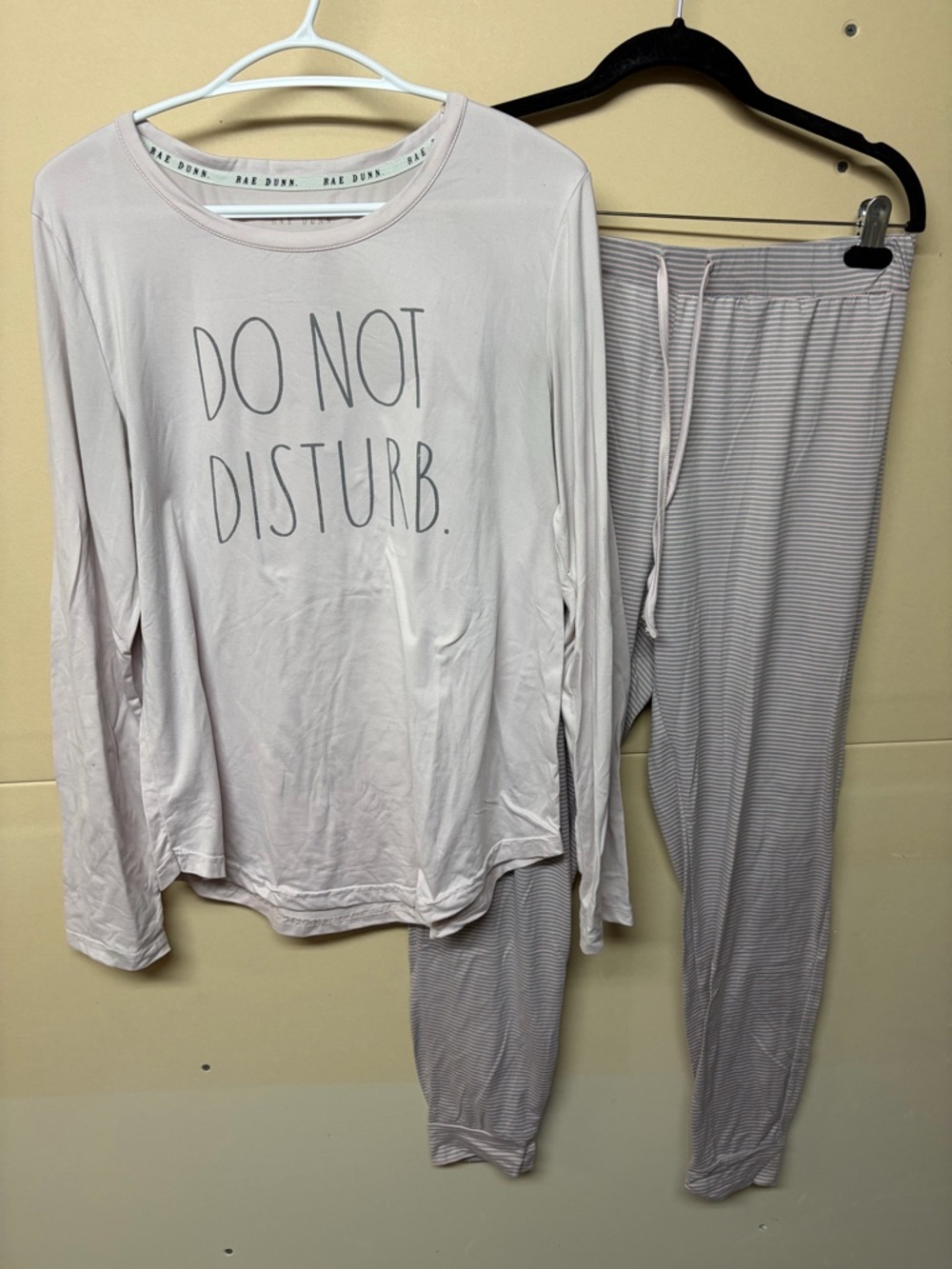 2/$30⚡️- PJ set | Women’s Rae Dunn PJ set size medium
